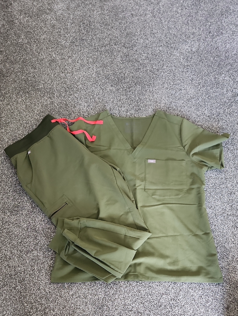 Figs Olive Green Scrub Set - Catalina Top And Joggers